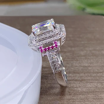 Huitan Superba Propunere Inele de Logodna pentru Femei Pline de Bling Iced Out Stralucitoare Cristale Cubic Zirconia de Culoare Argintie Trendy Bijuterii